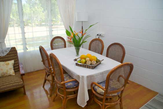 dining area at Muri Beach Haven, Muri Rarotonga