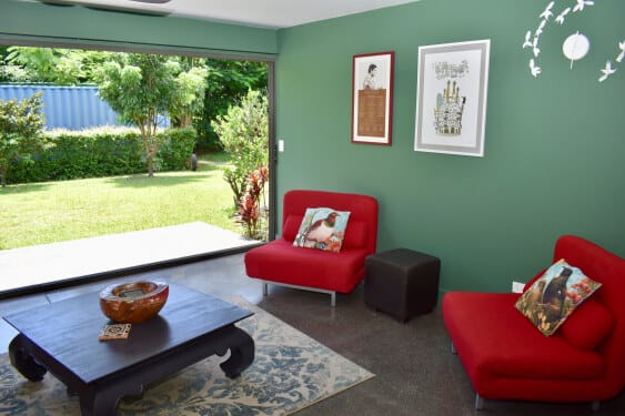 Lounge 2 with red chairs