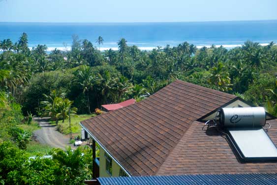 commanding views of the ocean and Titikaveka area
