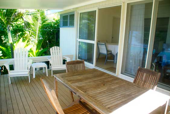 Ample outdoor seating at Torea, Muri, Rarotong, Cook Islands